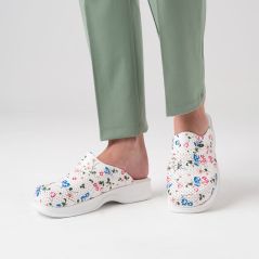 Women's Classic Perforated Sabo Slippers