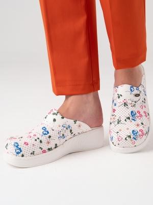 Flowering Women's Doctor Nurse Medical Plus Prestige Patterned Clogs