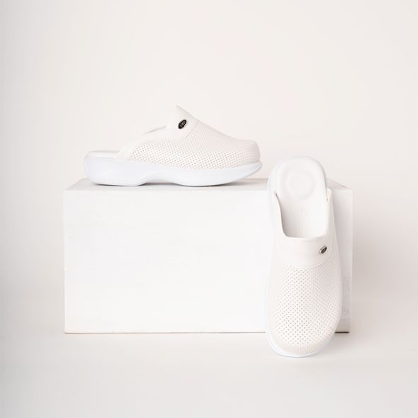 Women's Classic Perforated Sabo Slippers