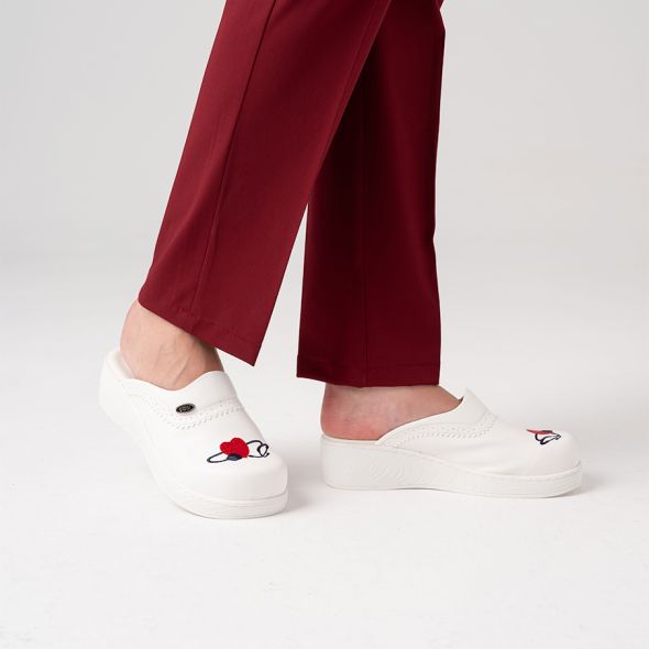 Women's Vivanakis Sabo Hospital Slippers