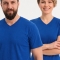 Saxe-blaues Kurzarm-T-Shirt mit V-Ausschnitt aus 100 % Baumwoll-Jersey