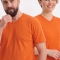 Oranges Kurzarm-T-Shirt mit V-Ausschnitt aus 100 % Baumwoll-Jersey